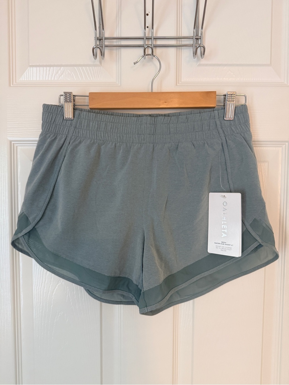 ATHLETA Mesh Racer Run Short - Picture 2 of 8